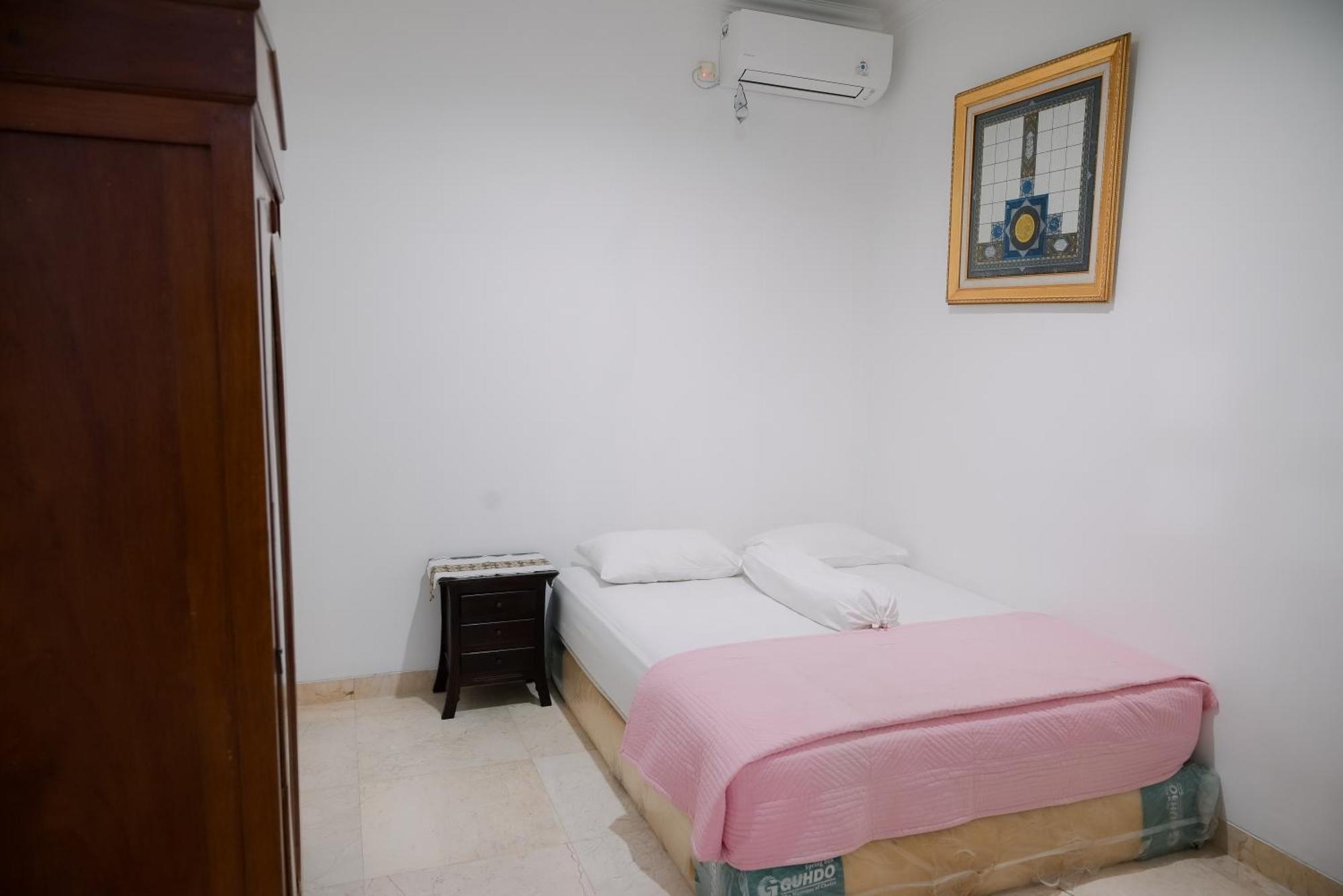 Kirana Guest House Bogor Exterior foto