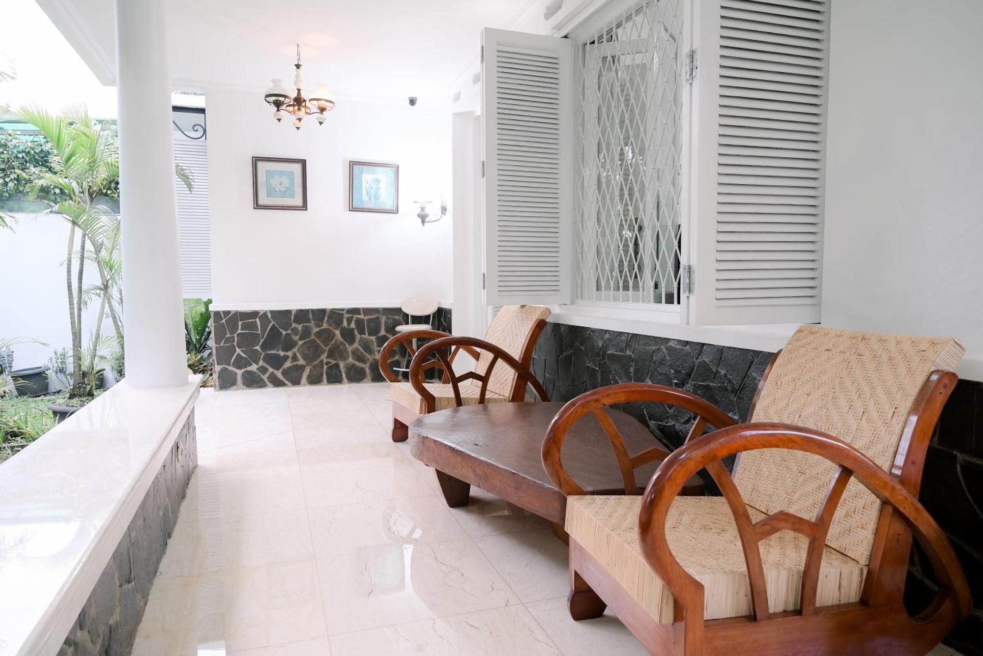 Kirana Guest House Bogor Exterior foto